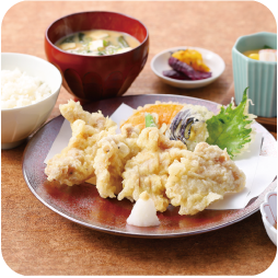 鶏モモ肉の天ぷら定食